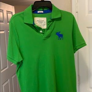 Green collared shirt polo